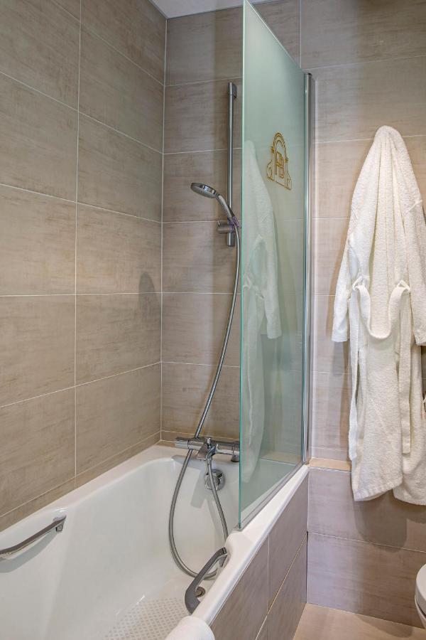 Best Western Grand Hotel De Bordeaux Aurillac Exteriör bild
