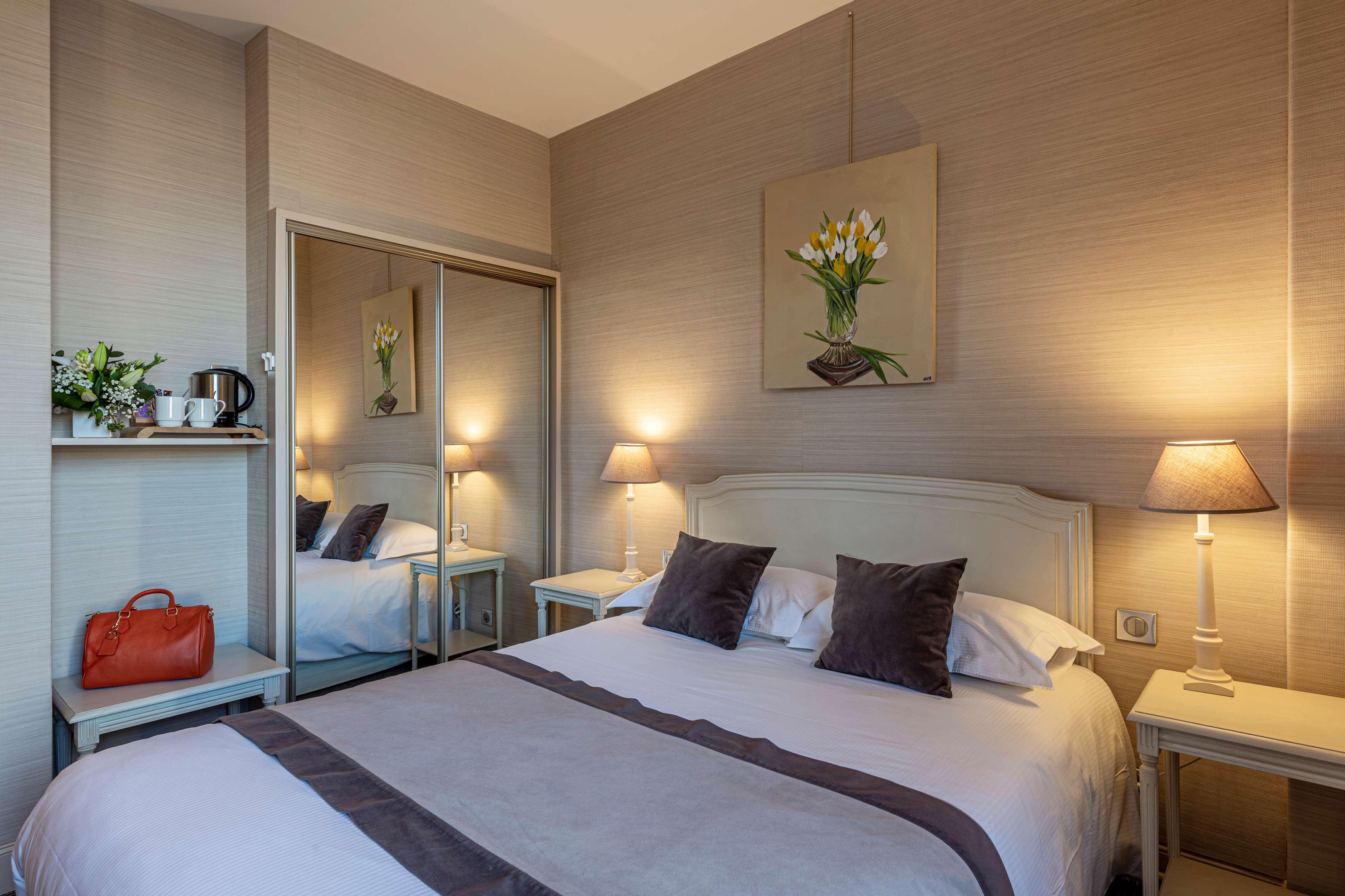 Best Western Grand Hotel De Bordeaux Aurillac Exteriör bild