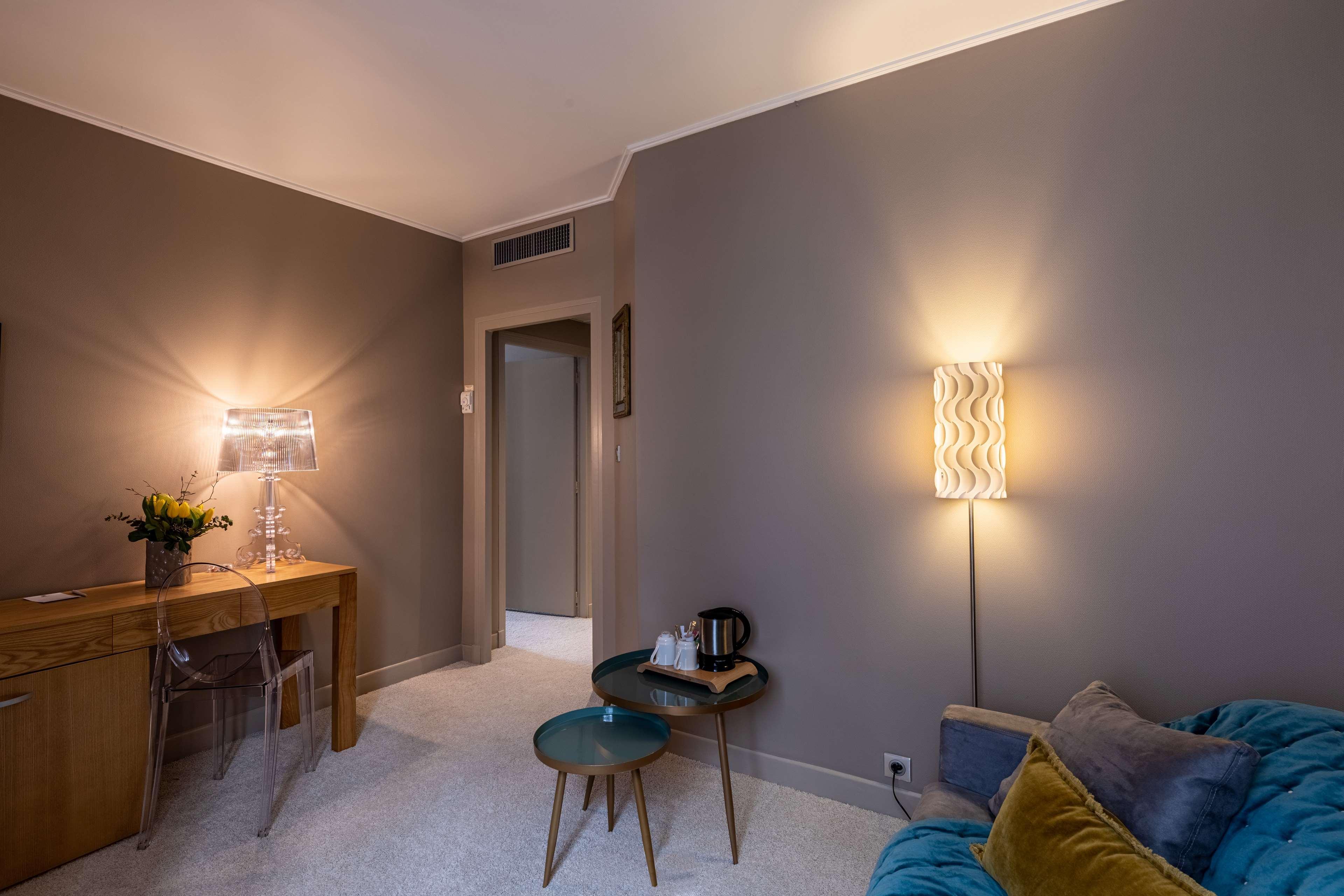 Best Western Grand Hotel De Bordeaux Aurillac Exteriör bild