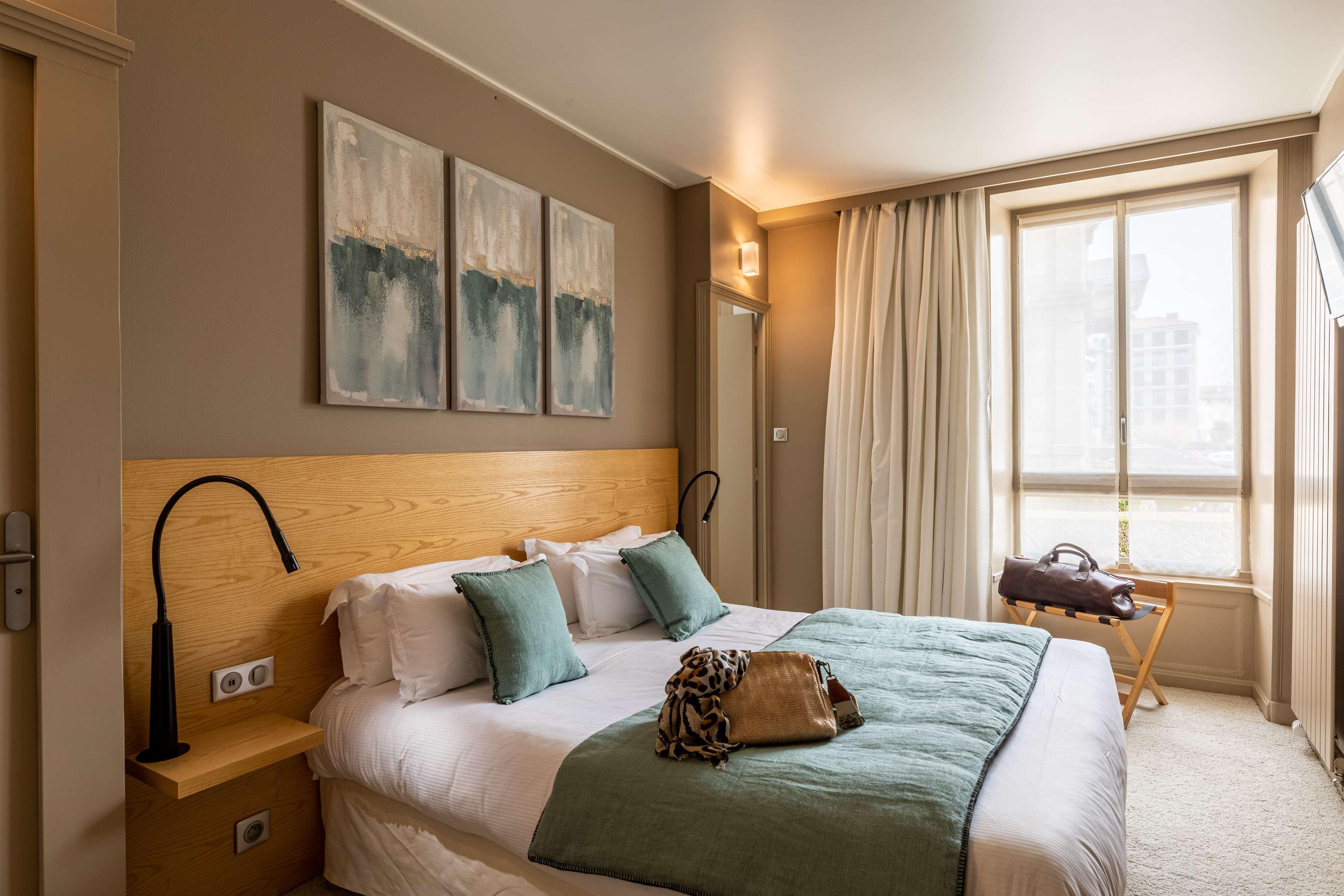 Best Western Grand Hotel De Bordeaux Aurillac Exteriör bild