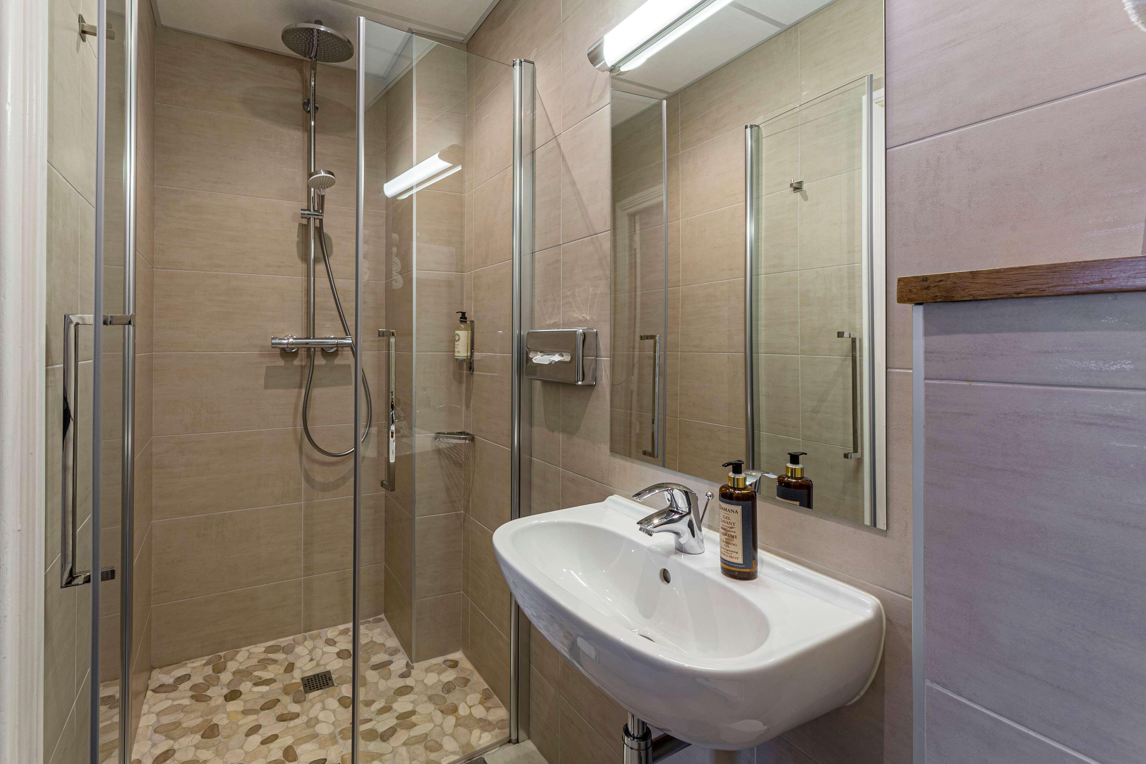 Best Western Grand Hotel De Bordeaux Aurillac Exteriör bild