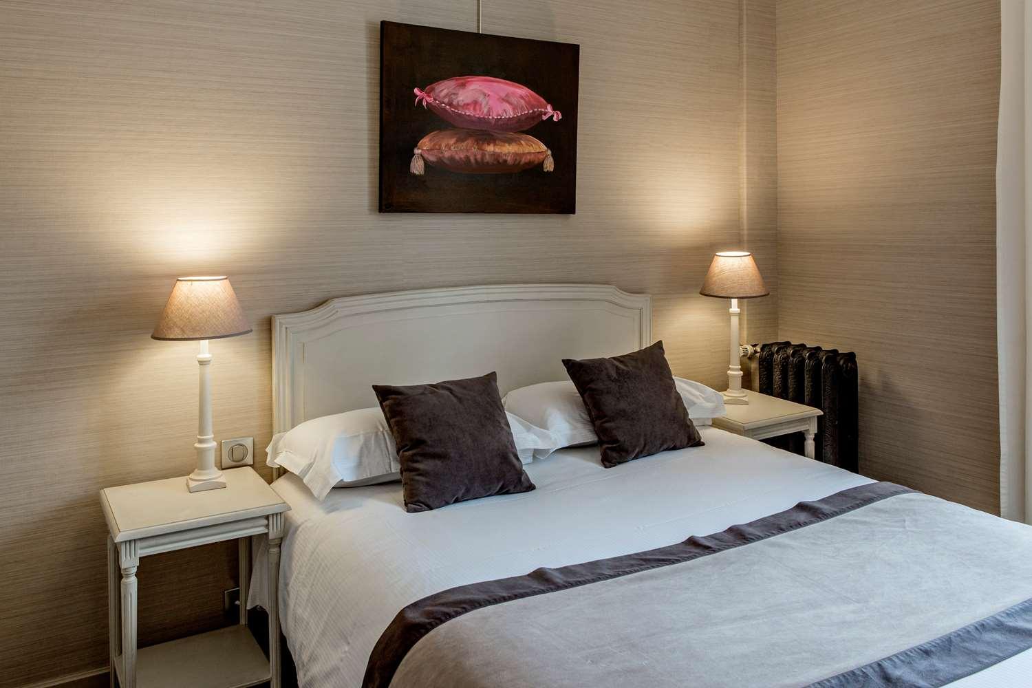Best Western Grand Hotel De Bordeaux Aurillac Exteriör bild