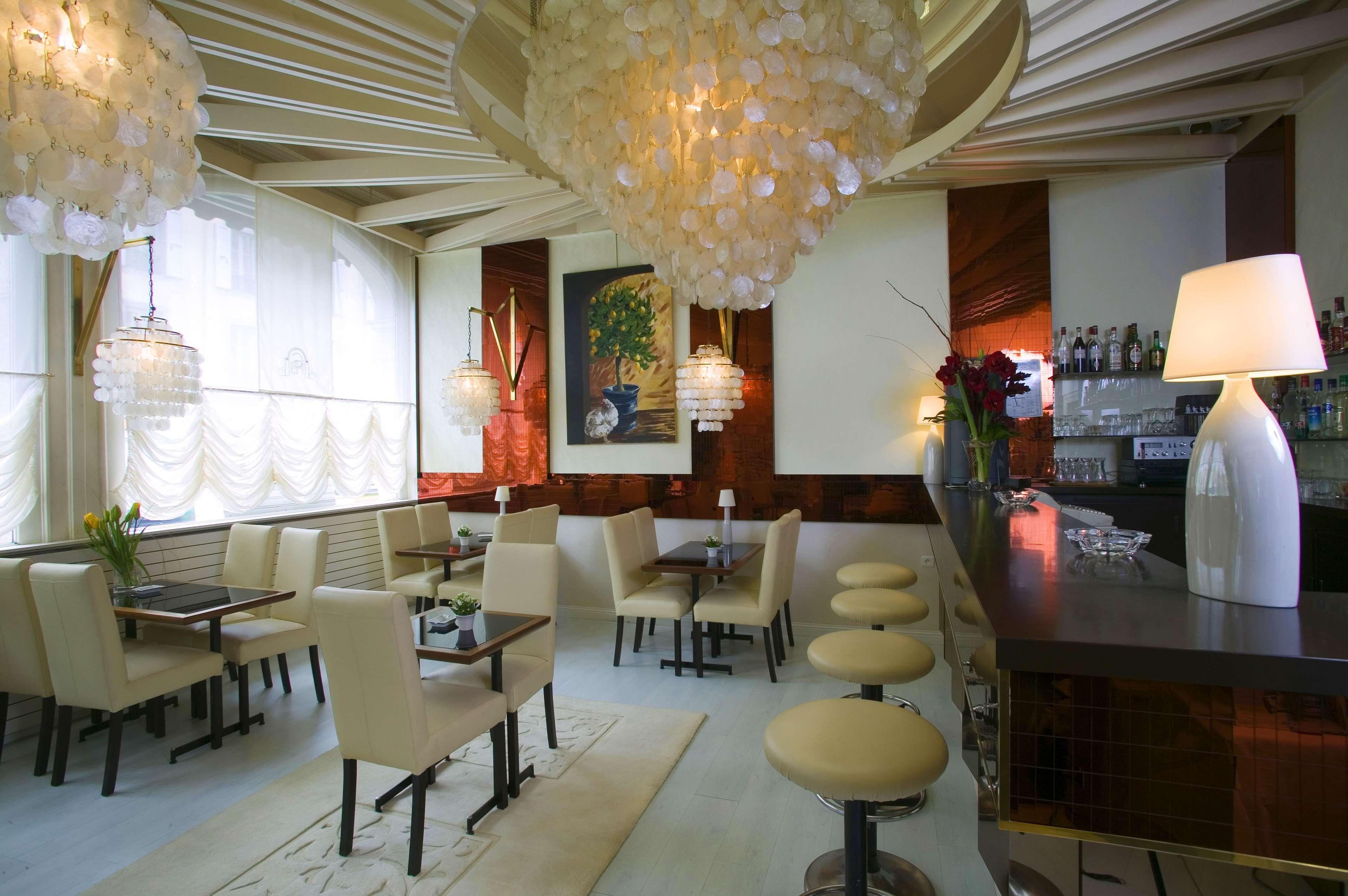 Best Western Grand Hotel De Bordeaux Aurillac Exteriör bild
