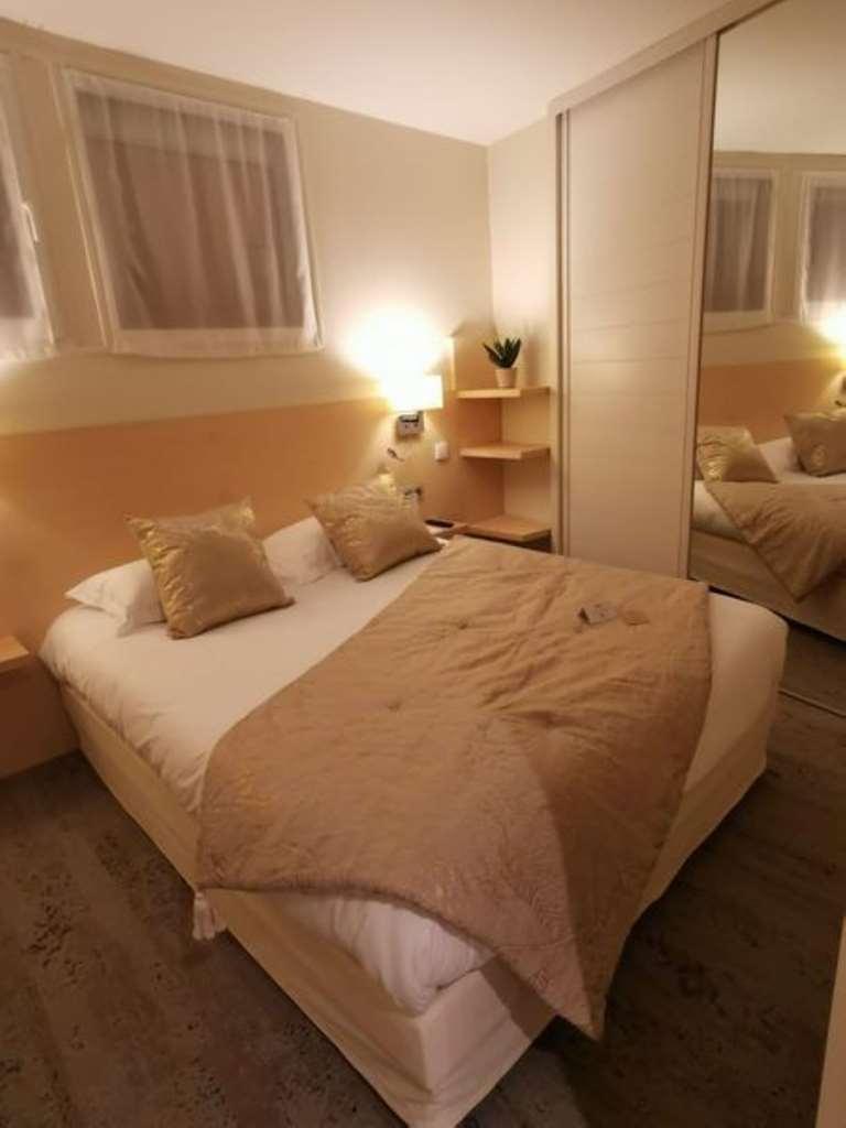 Best Western Grand Hotel De Bordeaux Aurillac Rum bild