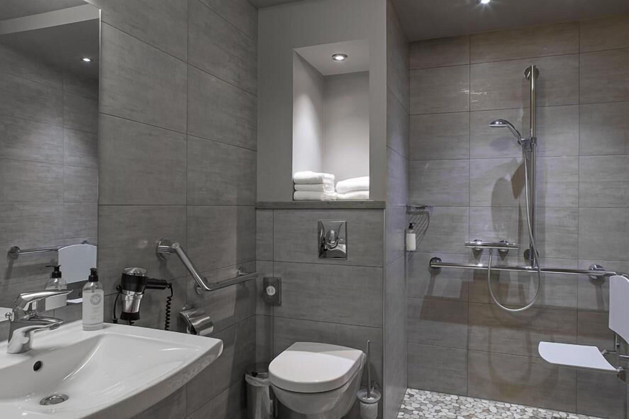 Best Western Grand Hotel De Bordeaux Aurillac Exteriör bild