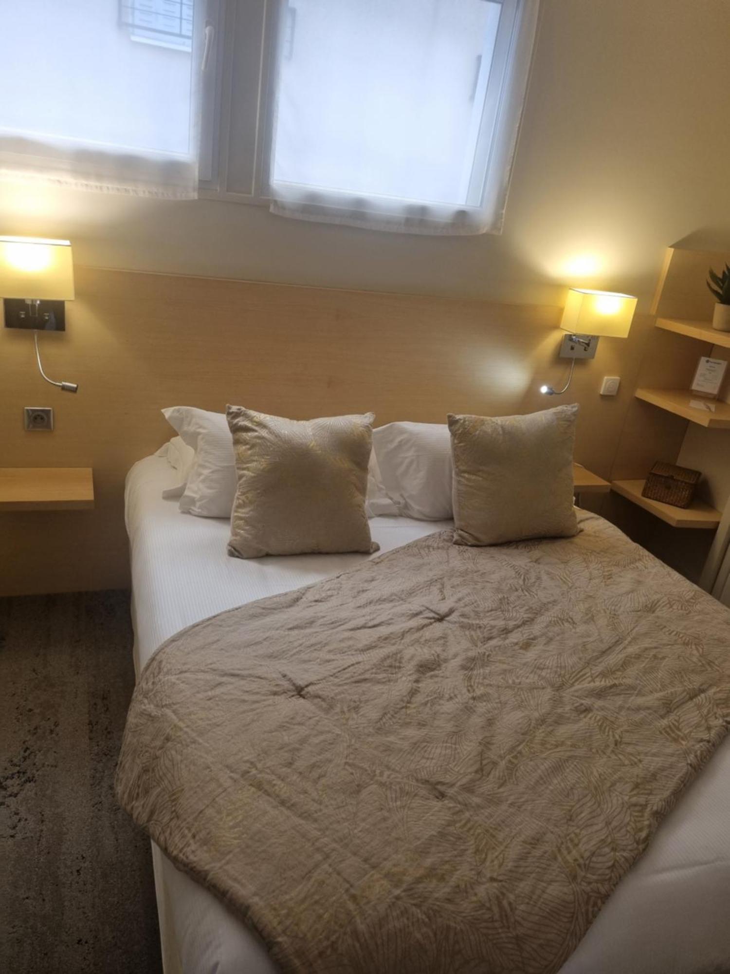 Best Western Grand Hotel De Bordeaux Aurillac Exteriör bild