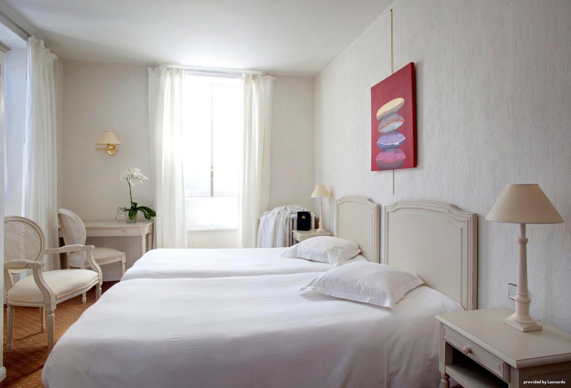Best Western Grand Hotel De Bordeaux Aurillac Rum bild