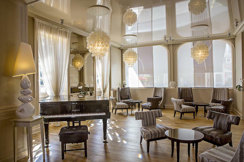 Best Western Grand Hotel De Bordeaux Aurillac Exteriör bild
